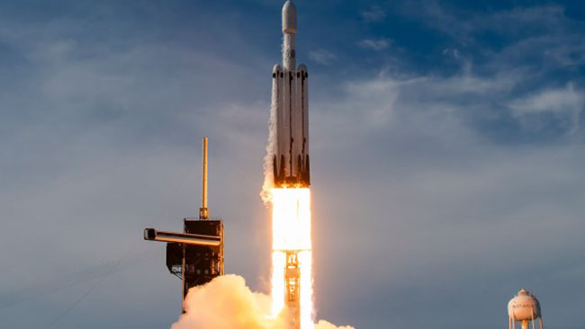 Rocket taking off into space 650 x 366 Rocket taking off into space 650 x 366
